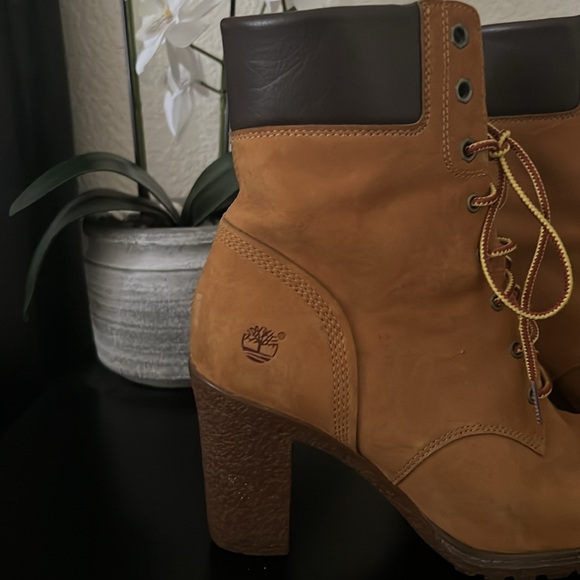 Authentic Timberland High Heel Boots - Picture 2 of 5